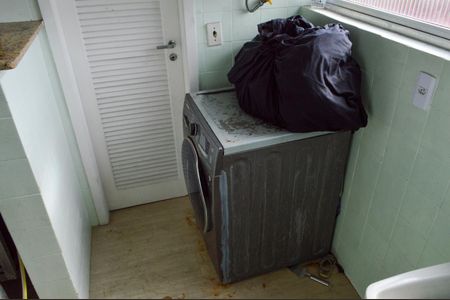 Apartamento à venda com 85m², 3 quartos e 1 vaga Apartamento à venda com 85m², 3 quartos e 1 vagaÁrea de Serviço