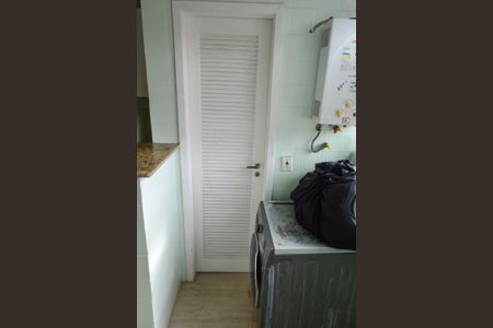 Apartamento à venda com 85m², 3 quartos e 1 vaga Apartamento à venda com 85m², 3 quartos e 1 vagaBanheiro de Serviço