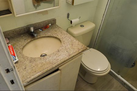 Apartamento à venda com 85m², 3 quartos e 1 vaga Apartamento à venda com 85m², 3 quartos e 1 vagaBanheiro