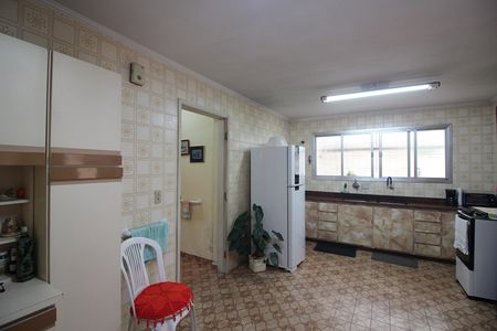 Casa à venda com 218m², 3 quartos e 3 vagasCozinha