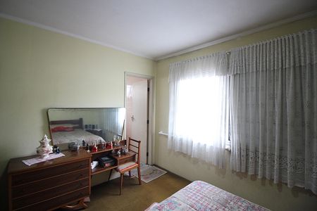 Casa à venda com 218m², 3 quartos e 3 vagasSuíte