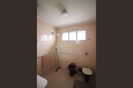 Casa à venda com 218m², 3 quartos e 3 vagasBanheiro da Suíte