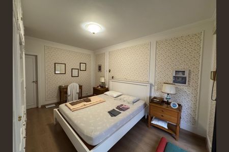 Apartamento à venda com 230m², 4 quartos e 3 vagas Apartamento à venda com 230m², 4 quartos e 3 vagasSuíte 1
