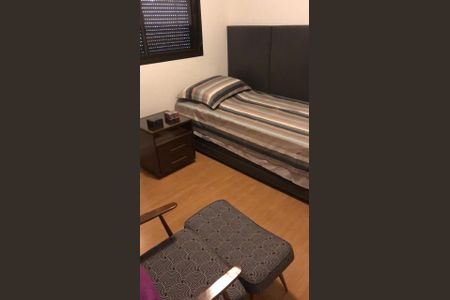 Apartamento à venda com 130m², 4 quartos e 2 vagas Apartamento à venda com 130m², 4 quartos e 2 vagasQuarto