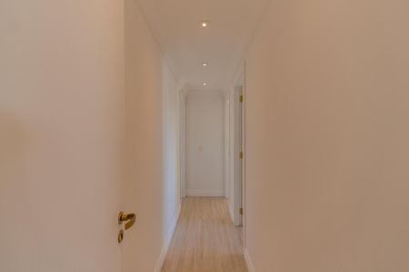 Apartamento para alugar com 180m², 3 quartos e 2 vagas Apartamento para alugar com 180m², 3 quartos e 2 vagasCorredor