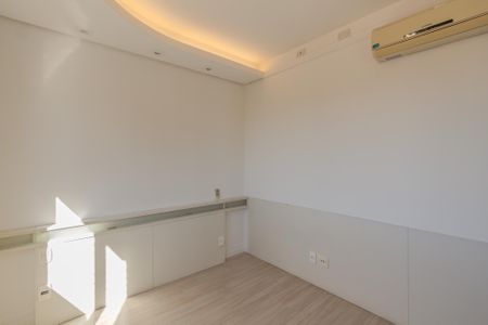 Apartamento para alugar com 180m², 3 quartos e 2 vagas Apartamento para alugar com 180m², 3 quartos e 2 vagasSuíte 2