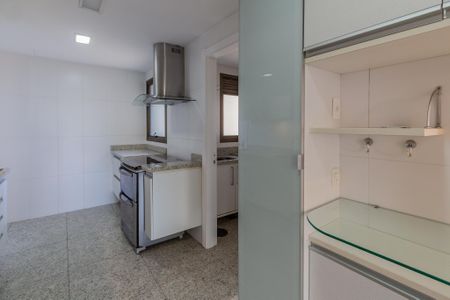 Apartamento para alugar com 180m², 3 quartos e 2 vagas Apartamento para alugar com 180m², 3 quartos e 2 vagasCozinha