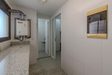 Apartamento para alugar com 180m², 3 quartos e 2 vagas Apartamento para alugar com 180m², 3 quartos e 2 vagasÁrea de Serviço