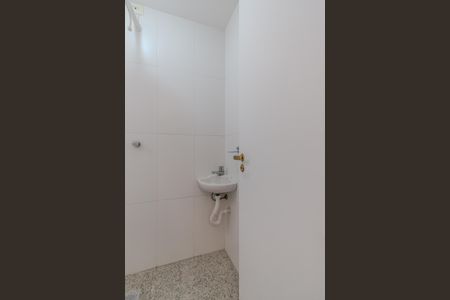 Apartamento para alugar com 180m², 3 quartos e 2 vagas Apartamento para alugar com 180m², 3 quartos e 2 vagasBanheiro de Serviço