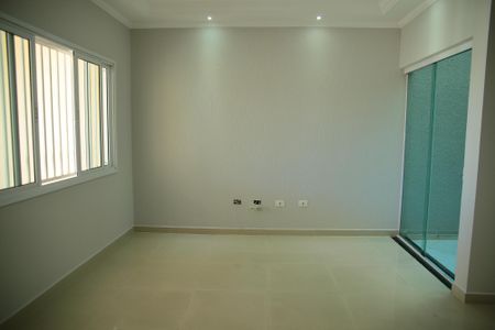 Casa à venda com 162m², 3 quartos e 4 vagasSala