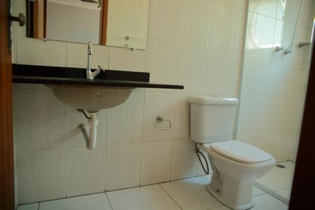 Casa à venda com 162m², 3 quartos e 4 vagasBanheiro Suíte 1