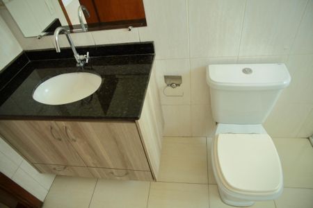 Casa à venda com 162m², 3 quartos e 4 vagasBanheiro Suíte 3