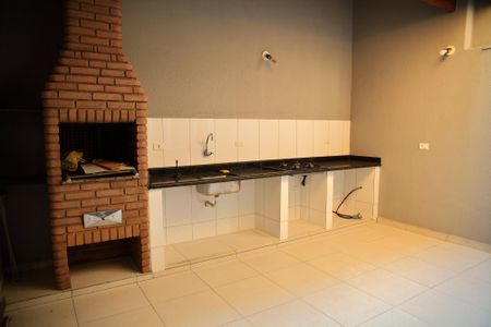 Casa à venda com 162m², 3 quartos e 4 vagasChurrasqueira- Quintal