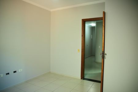 Casa à venda com 162m², 3 quartos e 4 vagasSuíte 1