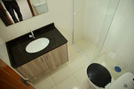 Casa à venda com 162m², 3 quartos e 4 vagasBanheiro Suíte 2