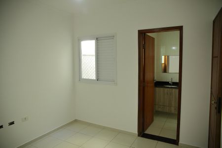 Casa à venda com 162m², 3 quartos e 4 vagasSuíte 2