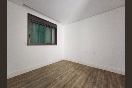 Apartamento à venda com 137m², 4 quartos e 4 vagasQuarto semi Suíte 4
