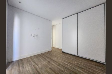 Apartamento à venda com 137m², 4 quartos e 4 vagas Suíte 2