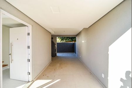 Casa de condomínio à venda com 127m², 3 quartos e 2 vagas Casa de condomínio à venda com 127m², 3 quartos e 2 vagasGaragem