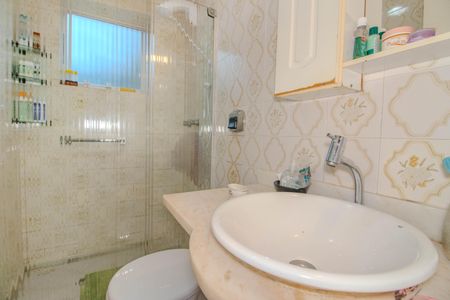 Apartamento à venda com 60m², 2 quartos e sem vaga Apartamento à venda com 60m², 2 quartos e sem vagaBanheiro