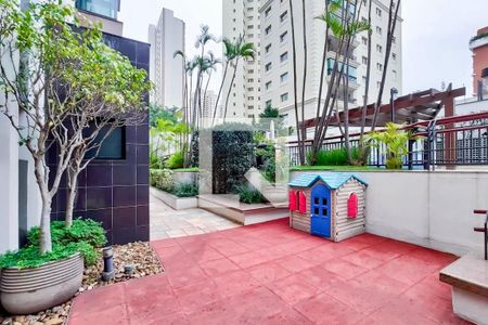 Apartamento à venda com 250m², 4 quartos e 4 vagas Apartamento à venda com 250m², 4 quartos e 4 vagasPlayground