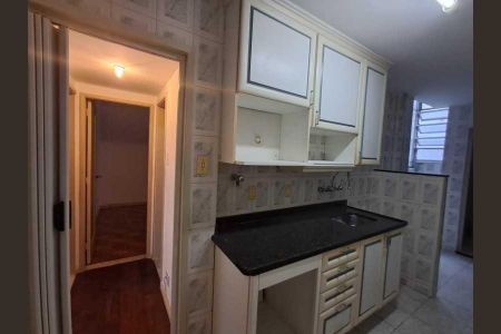 Apartamento à venda com 72m², 2 quartos e 1 vaga