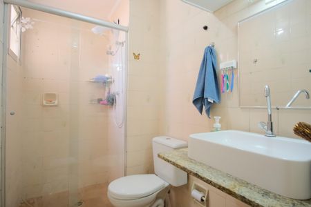 Apartamento à venda com 66m², 2 quartos e 1 vagaBanheiro Social