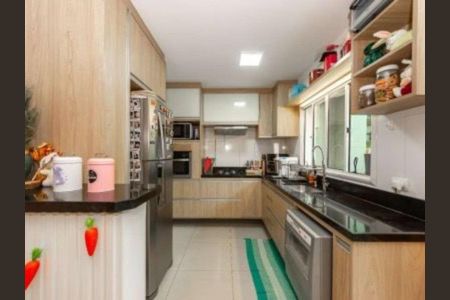 Casa à venda com 165m², 3 quartos e 3 vagas Casa à venda com 165m², 3 quartos e 3 vagasFoto 08