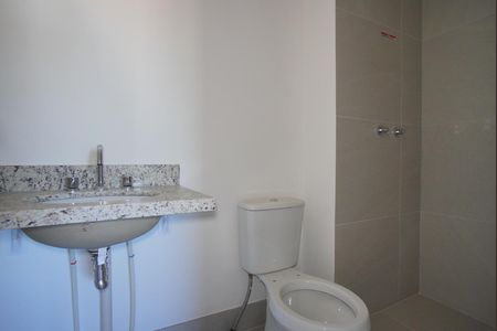 Apartamento à venda com 67m², 2 quartos e 1 vagaBanheiro da Suíte