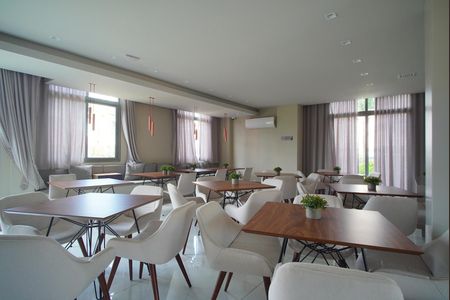 Apartamento à venda com 67m², 2 quartos e 1 vagaÁrea comum - Salão de Festas