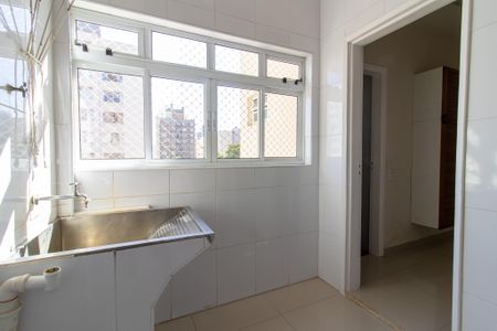 Apartamento à venda com 77m², 3 quartos e 1 vagaÁrea de Serviço