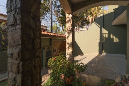 Casa à venda com 321m², 4 quartos e 3 vagas Casa à venda com 321m², 4 quartos e 3 vagasJardim