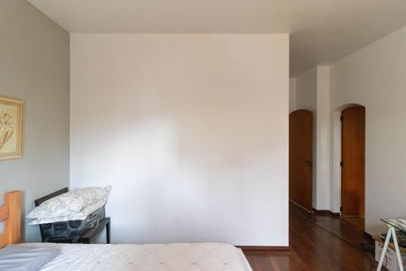 Casa à venda com 695m², 3 quartos e 7 vagasSuíte 03