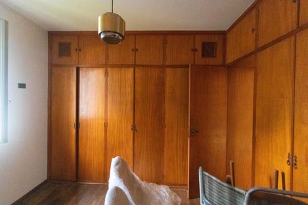 Casa à venda com 695m², 3 quartos e 7 vagasSuíte 02