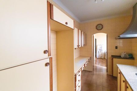 Casa à venda com 695m², 3 quartos e 7 vagasCozinha