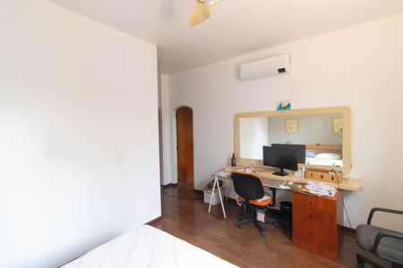 Casa à venda com 695m², 3 quartos e 7 vagasSuíte 03