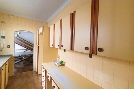 Casa à venda com 695m², 3 quartos e 7 vagasCozinha