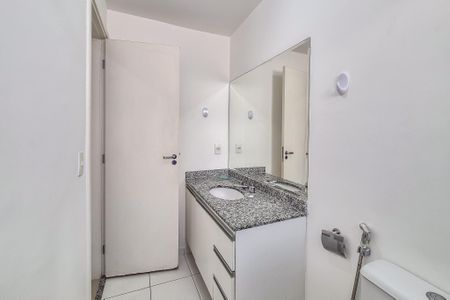 Apartamento à venda com 51m², 2 quartos e 1 vaga Apartamento à venda com 51m², 2 quartos e 1 vagaBanheiro