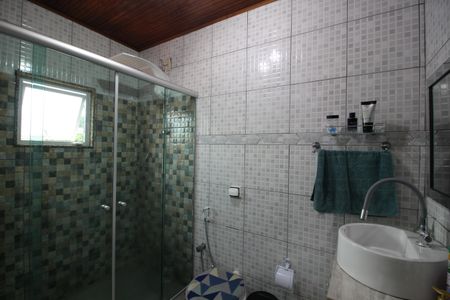 Casa à venda com 370m², 5 quartos e 2 vagasQuarto 3 - Banheiro