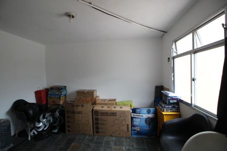 Casa à venda com 370m², 5 quartos e 2 vagasQuarto e Serviço