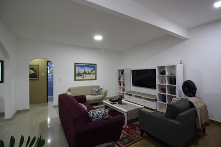 Casa à venda com 370m², 5 quartos e 2 vagasSala 1