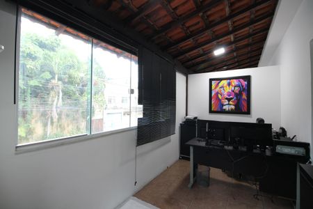 Casa à venda com 370m², 5 quartos e 2 vagasQuarto 4 - Varanda