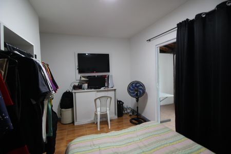 Casa à venda com 370m², 5 quartos e 2 vagasQuarto 2