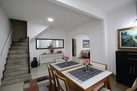 Casa à venda com 370m², 5 quartos e 2 vagasSala 2