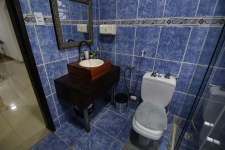 Casa à venda com 370m², 5 quartos e 2 vagasBanheiro Social
