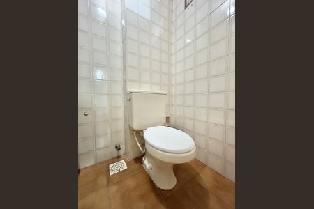 Apartamento à venda com 65m², 2 quartos e sem vaga Apartamento à venda com 65m², 2 quartos e sem vagaBanheiro
