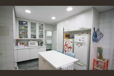 Apartamento à venda com 280m², 4 quartos e 3 vagasFoto 46