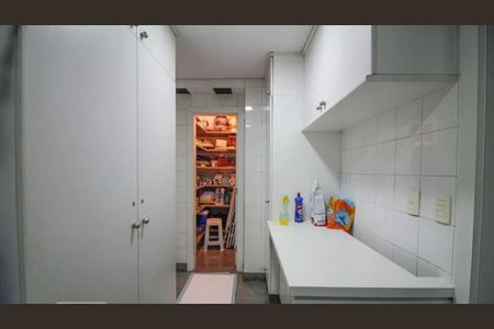 Apartamento à venda com 280m², 4 quartos e 3 vagasFoto 11