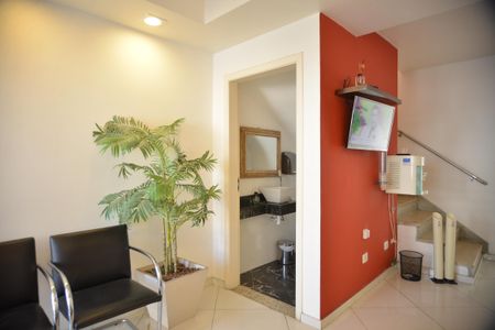 Casa à venda com 108m², 2 quartos e 1 vagaSala