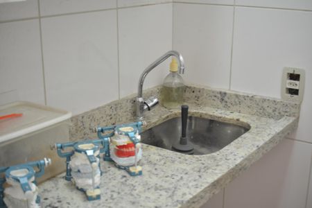 Casa à venda com 108m², 2 quartos e 1 vagaBanheiro Social